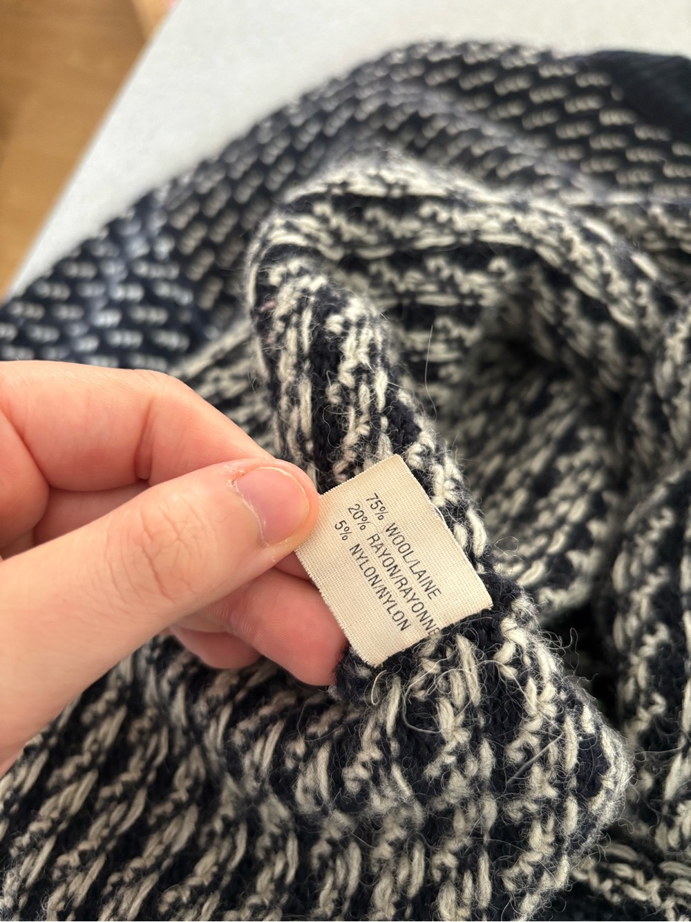 Roots Wool Blend Birdseye Knit Sweater Made in Norway Men L Chunky Heavy Layer - Picture 7 of 10